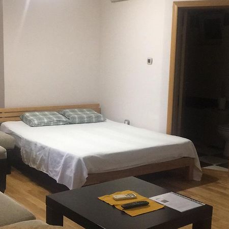 Apartman Snow White Novi Sad Extérieur photo