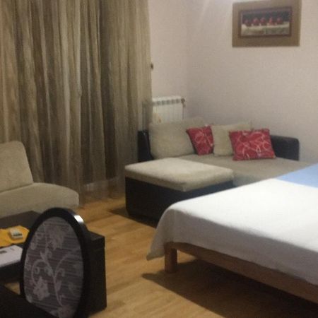 Apartman Snow White Novi Sad Extérieur photo