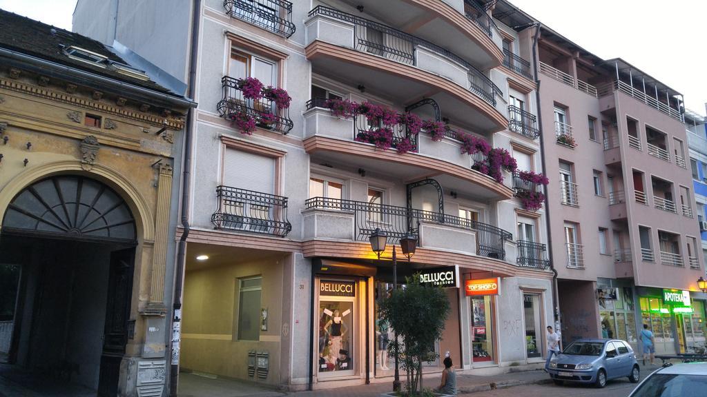 Apartman Snow White Novi Sad Extérieur photo